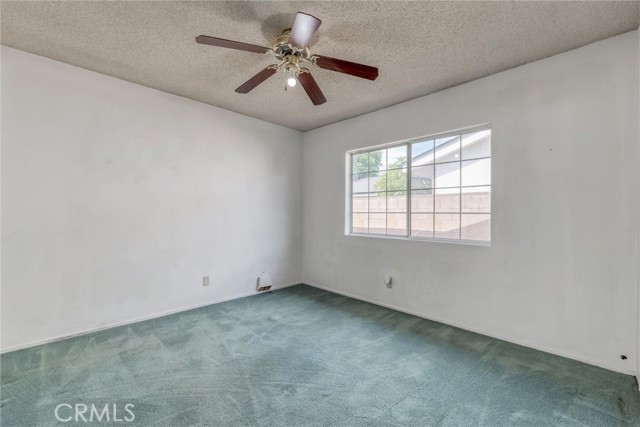 17415 Minnehaha Street, Granada Hills CA: https://media.crmls.org/medias/502f27ac-b16e-41f0-b2f7-72c494698b6d.jpg