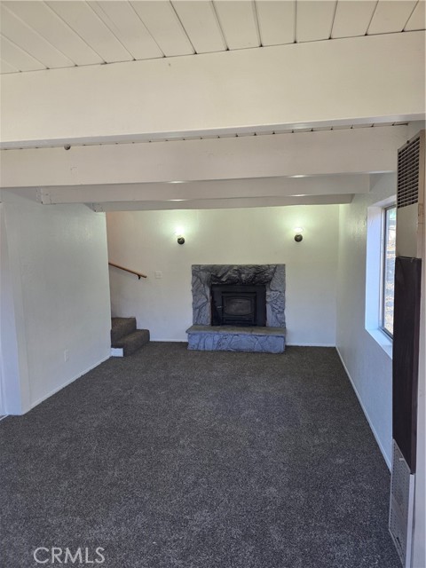 Detail Gallery Image 3 of 11 For 32796 Lupine Ln, Arrowbear,  CA 92382 - 3 Beds | 1/1 Baths