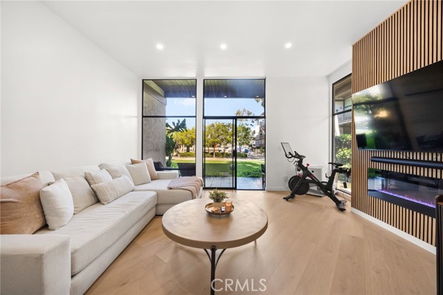 8103 North Marina Pacifica Drive North photo 5