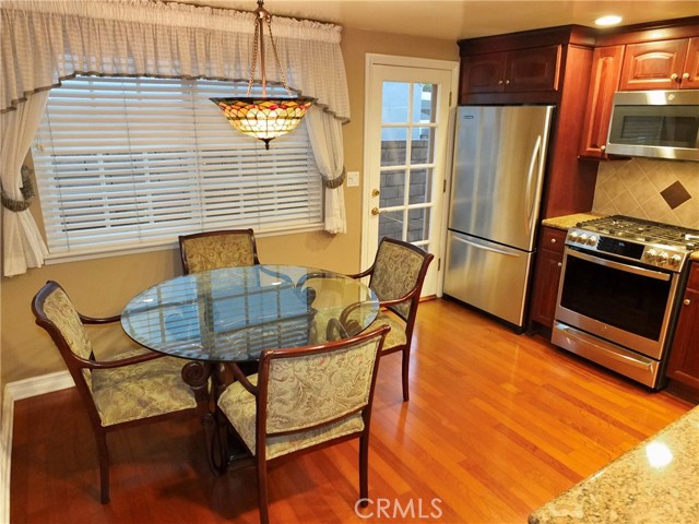 Detail Gallery Image 6 of 25 For 1819 Cambridge, Placentia,  CA 92870 - 3 Beds | 2 Baths