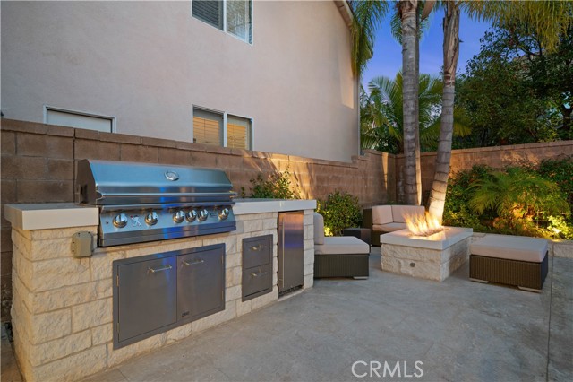 8 Delano, Irvine CA: https://media.crmls.org/medias/50302b2a-2728-48c7-a222-c8f309aa0fc3.jpg