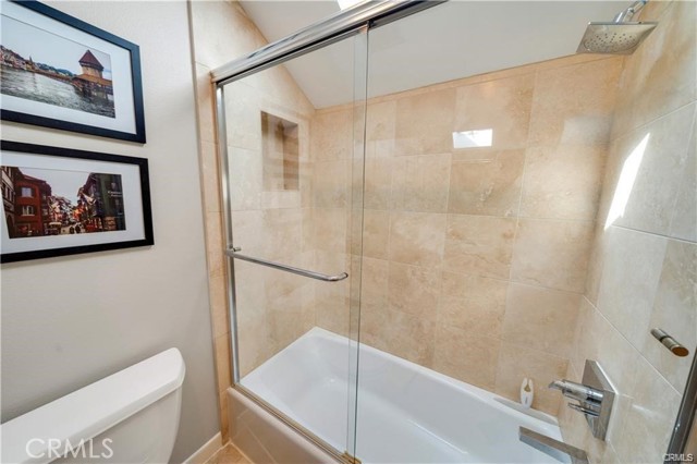 Detail Gallery Image 19 of 22 For 505 .5 Poinsettia Ave, Corona Del Mar,  CA 92625 - 2 Beds | 2/1 Baths