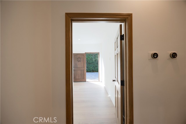 Detail Gallery Image 23 of 27 For 19617 Oxnard St, Tarzana,  CA 91356 - 3 Beds | 2 Baths