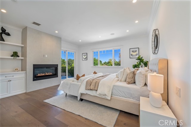 Detail Gallery Image 24 of 59 For 20701 Dumont St, Woodland Hills,  CA 91364 - 8 Beds | 9 Baths