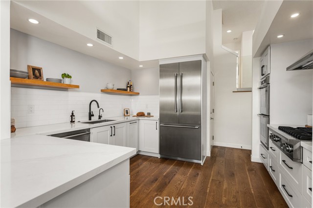 Detail Gallery Image 8 of 75 For 30 Waterway #43,  Irvine,  CA 92614 - 2 Beds | 2 Baths