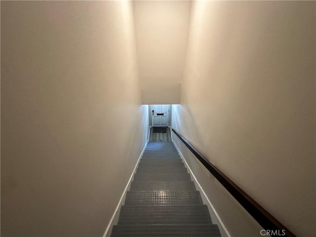 https://media.crmls.org/medias/50314ab5-dc9b-45e0-be3c-e77646f968bb.jpg?preset=X-Large