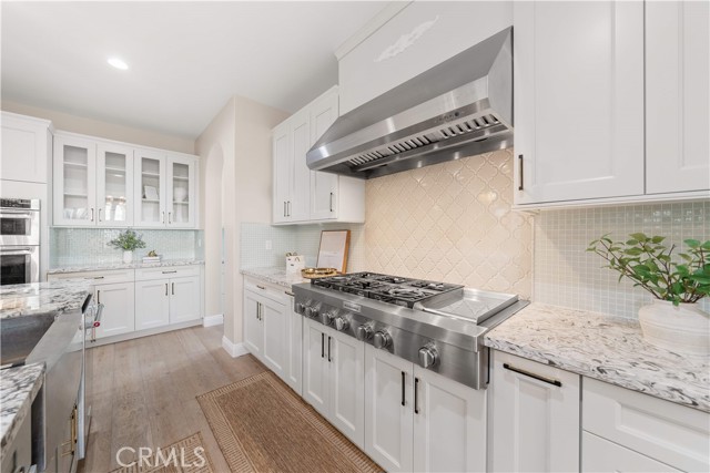 Detail Gallery Image 14 of 75 For 27 Gillman St, Irvine,  CA 92612 - 6 Beds | 6/1 Baths