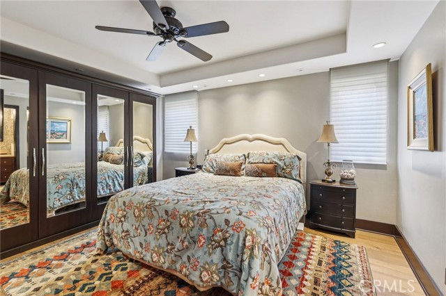 357 Coast S Boulevard, La Jolla CA: https://media.crmls.org/medias/5032138a-48e0-423f-b23d-8606ddcd10c2.jpg