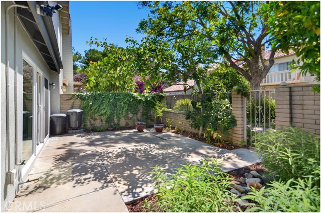 Detail Gallery Image 18 of 27 For 55 Oak Tree, Irvine,  CA 92612 - 2 Beds | 2 Baths