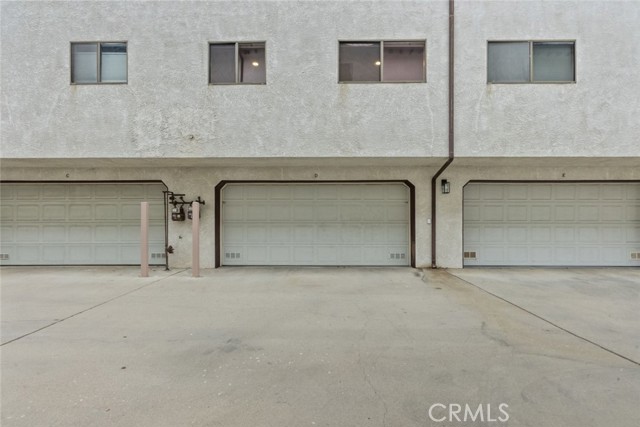 7130 Glade Avenue, Canoga Park CA: https://media.crmls.org/medias/5032f1df-af58-40e5-a240-f29fbf27a560.jpg