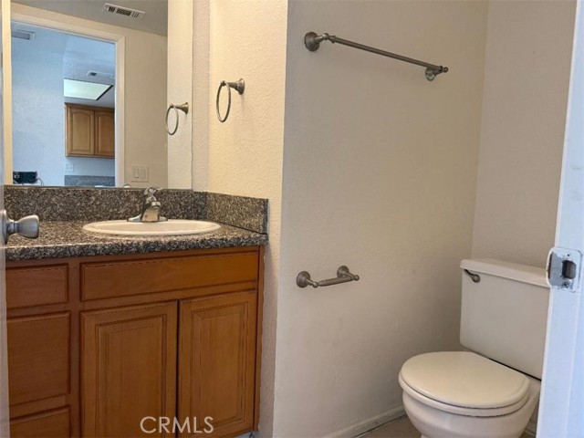 Detail Gallery Image 11 of 14 For 1560 Stillman Ave, Redlands,  CA 92374 - 4 Beds | 2/1 Baths