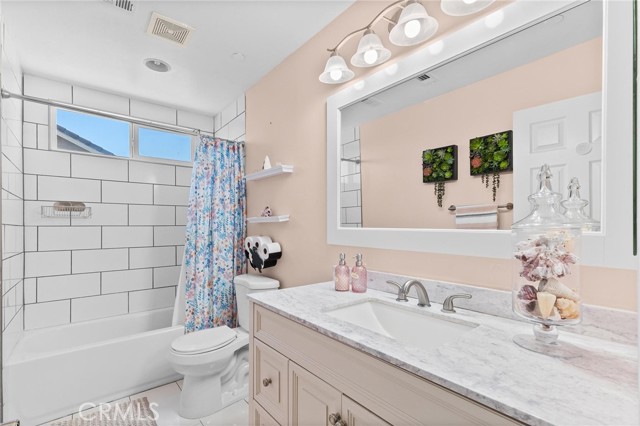 5381 Campania Way, Fontana CA: https://media.crmls.org/medias/50336352-a7cd-4f41-b3d2-4f02b51643c4.jpg