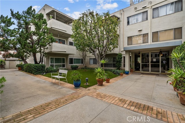 Detail Gallery Image 38 of 48 For 385 S Oakland Ave #305,  Pasadena,  CA 91101 - 3 Beds | 2 Baths