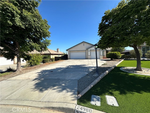 Detail Gallery Image 1 of 1 For 24980 Butterchurn Rd, Wildomar,  CA 92595 - 4 Beds | 2 Baths