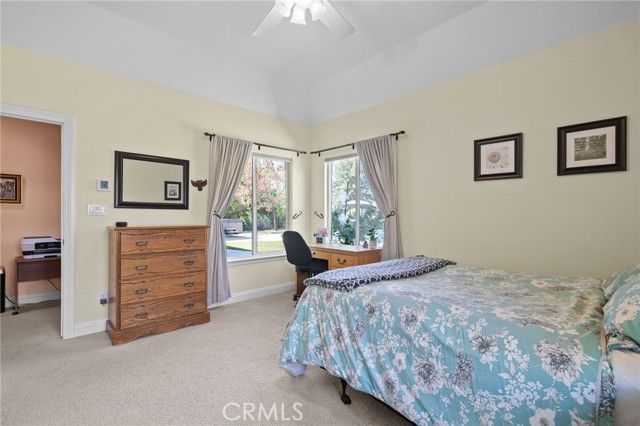 Detail Gallery Image 33 of 54 For 13946 Santa Fe Ct, Bakersfield,  CA 93314 - 4 Beds | 3 Baths