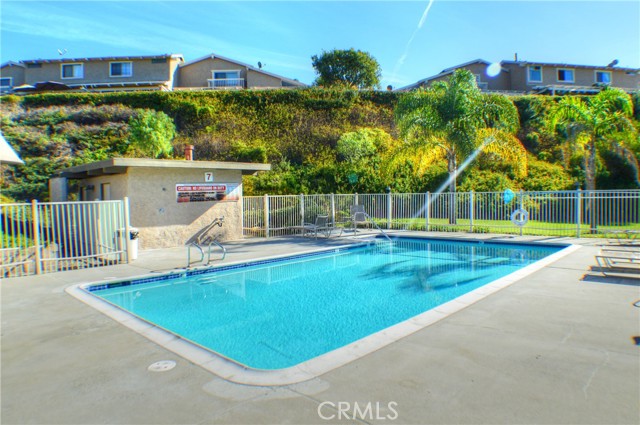 Detail Gallery Image 10 of 41 For 146 Avenida Baja, San Clemente,  CA 92672 - 2 Beds | 1/1 Baths