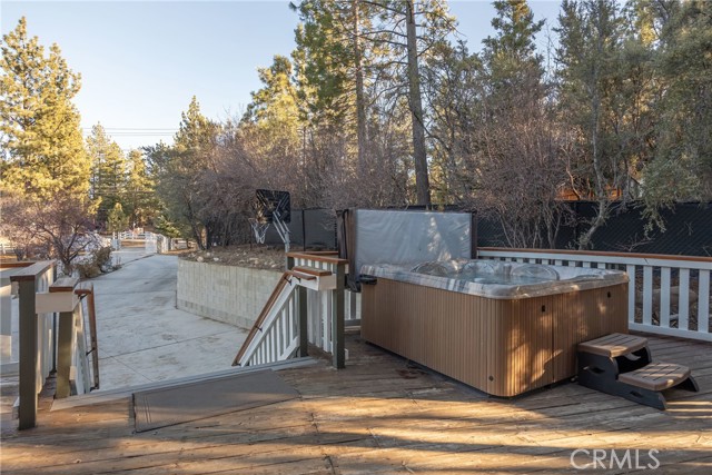 Detail Gallery Image 5 of 34 For 521 Division Dr, Big Bear City,  CA 92314 - 6 Beds | 4 Baths