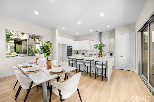 Detail Gallery Image 16 of 70 For 126 Interval, Irvine,  CA 92618 - 5 Beds | 4 Baths