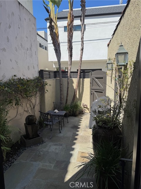 Detail Gallery Image 15 of 16 For 51 Angelo Walk, Long Beach,  CA 90803 - 2 Beds | 1 Baths