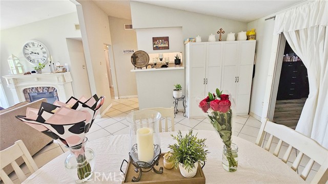 Detail Gallery Image 8 of 28 For 13440 Harlow Ave, Corona,  CA 92879 - 3 Beds | 1/1 Baths