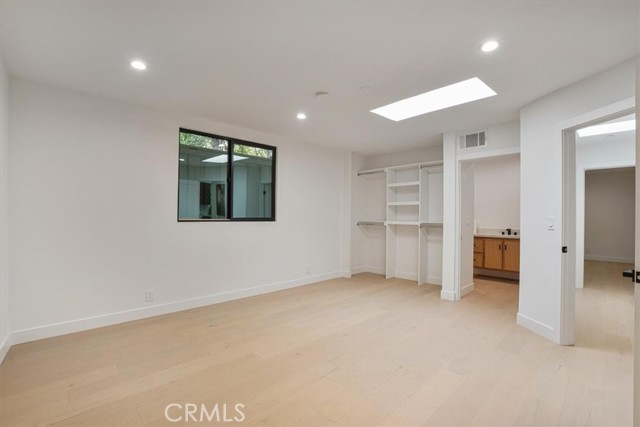 Detail Gallery Image 21 of 35 For 3560 Lavell Dr, Los Angeles,  CA 90065 - 4 Beds | 4 Baths