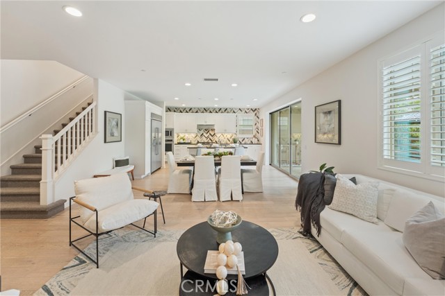 287 Barnes Road, Tustin CA: https://media.crmls.org/medias/50382756-6dad-4c48-92d3-286eaeb54aae.jpg