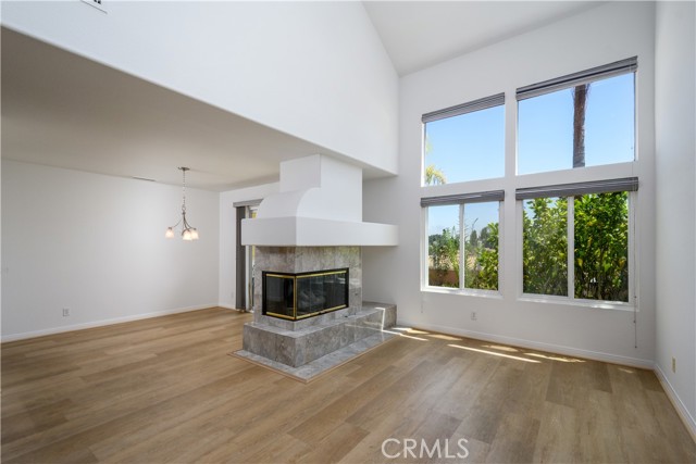 Detail Gallery Image 5 of 30 For 17 via Athena, Aliso Viejo,  CA 92656 - 2 Beds | 2/1 Baths