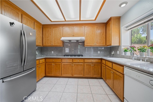 5939 N Vista Street, San Gabriel CA: https://media.crmls.org/medias/5039a82d-958e-4874-a25e-f77cd769a16d.jpg