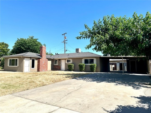 Detail Gallery Image 1 of 1 For 705 11th St, Sanger,  CA 93657 - 3 Beds | 1 Baths