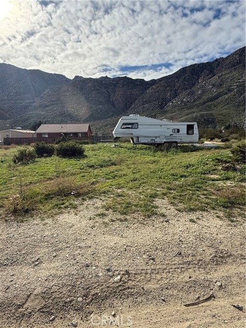 Detail Gallery Image 2 of 7 For 51767 Esperanza, Cabazon,  CA 92230 - – Beds | – Baths