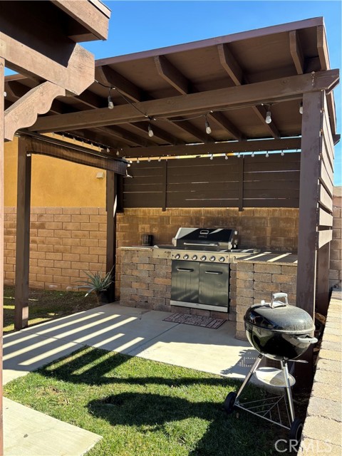 Detail Gallery Image 45 of 48 For 2534 Mapleleaf, Palmdale,  CA 93551 - 4 Beds | 4 Baths