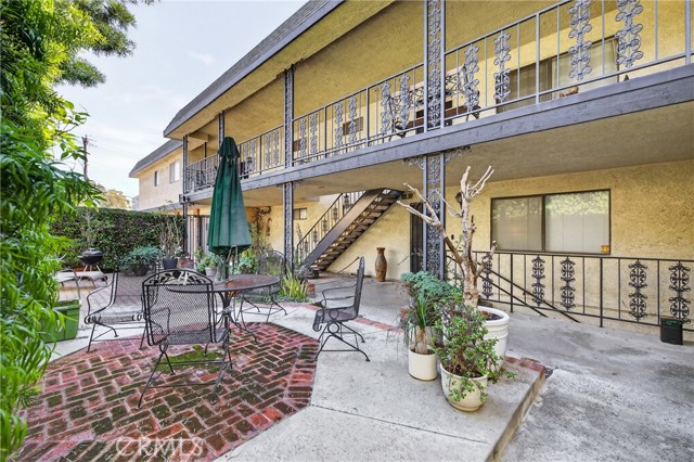 Detail Gallery Image 3 of 29 For 2115 Ohio, Signal Hill,  CA 90755 - 2 Beds | 2 Baths