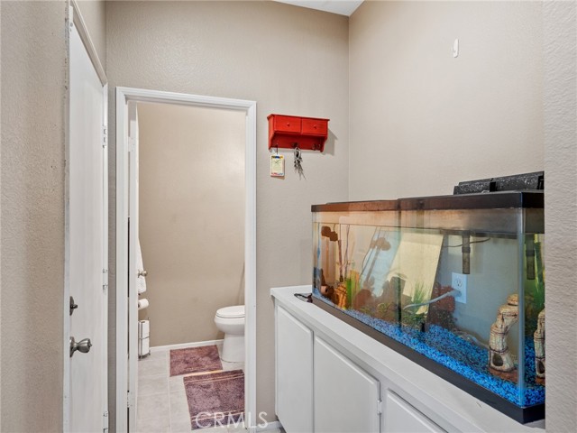 Detail Gallery Image 15 of 35 For 15647 Choctaw Ct, Victorville,  CA 92395 - 3 Beds | 2/1 Baths