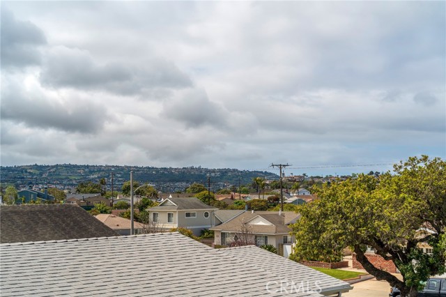 21514 Ellinwood Drive, Torrance CA: https://media.crmls.org/medias/503c0519-0eee-4abf-bd35-dba1ca84c54e.jpg