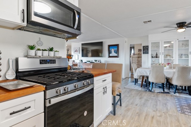 42345 De Portola Road, Temecula CA: https://media.crmls.org/medias/503c408b-a9c6-478d-aefb-16c3c8baf51e.jpg