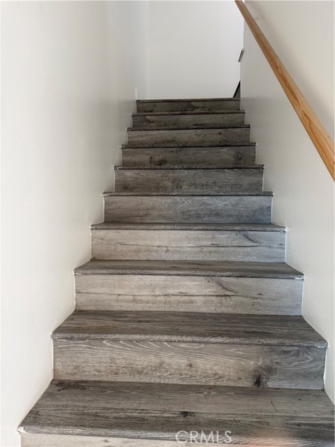 Detail Gallery Image 10 of 32 For 1130 Browning, Los Angeles,  CA 90037 - 3 Beds | 3/1 Baths