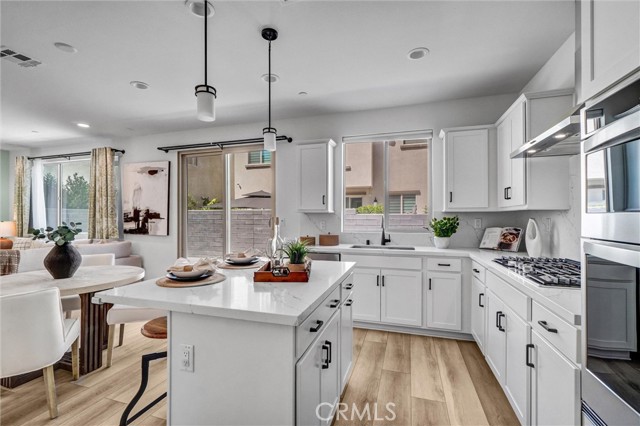 Detail Gallery Image 13 of 27 For 653 Longhorn, Rancho Mission Viejo,  CA 92694 - 3 Beds | 2/1 Baths