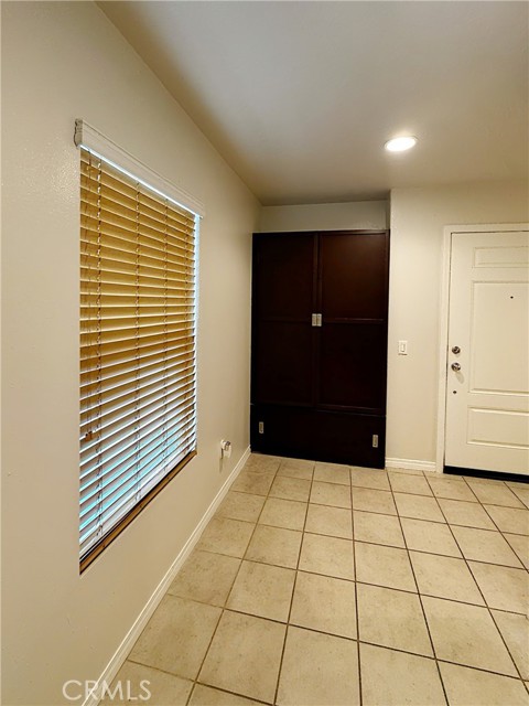 Detail Gallery Image 4 of 25 For 552 Calle Estrella, Montebello,  CA 90640 - 2 Beds | 2 Baths