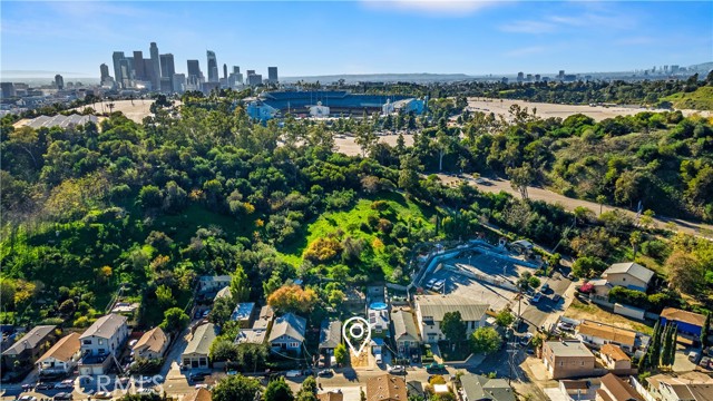 Detail Gallery Image 2 of 10 For 744 Amador, Los Angeles,  CA 90012 - – Beds | – Baths