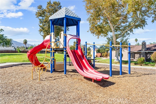 Detail Gallery Image 25 of 27 For 1382 via Santiago, Corona,  CA 92882 - 2 Beds | 1 Baths