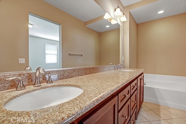12366 Hollyhock Drive, Rancho Cucamonga CA: https://media.crmls.org/medias/503d9ff9-f55f-4347-8e1b-730ce8d8a80f.jpg