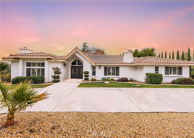 Detail Gallery Image 2 of 58 For 41901 Calle Clarita, Lancaster,  CA 93536 - 4 Beds | 4 Baths