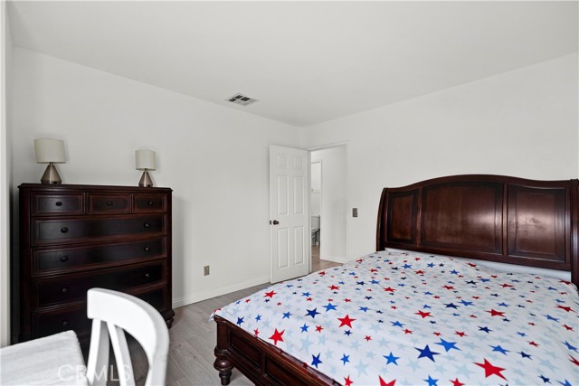 Detail Gallery Image 11 of 13 For 1029 S Reservoir St, Pomona,  CA 91766 - 3 Beds | 3 Baths
