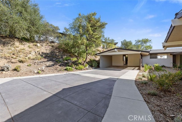 Detail Gallery Image 5 of 69 For 5260 Gould Ave, La Canada Flintridge,  CA 91011 - 3 Beds | 3 Baths