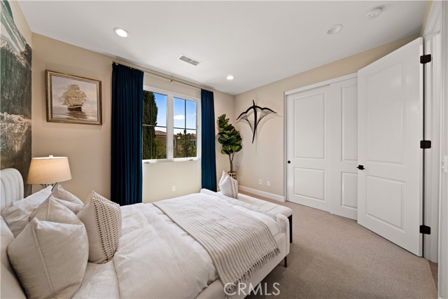 142 Salt spg, Irvine CA: https://media.crmls.org/medias/503f6016-544e-4c3d-bb89-f22fb5120883.jpg