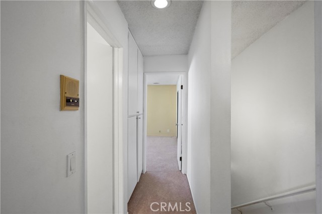 Detail Gallery Image 27 of 47 For 19451 Sherman Way #301,  Reseda,  CA 91335 - 3 Beds | 2/1 Baths