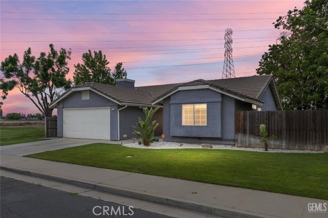 Detail Gallery Image 1 of 31 For 11617 Cactus Dr, Bakersfield,  CA 93312 - 3 Beds | 2 Baths
