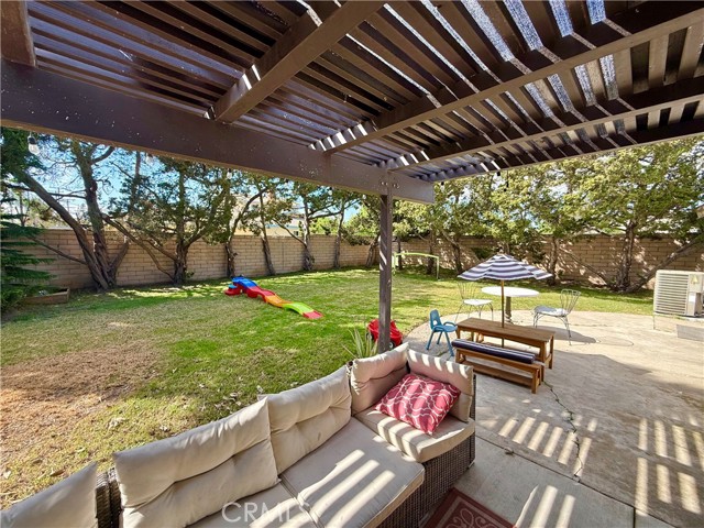 Detail Gallery Image 19 of 23 For 13851 Gimbert, Santa Ana,  CA 92705 - 3 Beds | 2 Baths