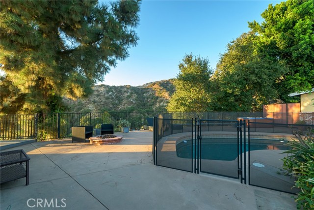 Detail Gallery Image 36 of 48 For 6237 Gyral Dr, Tujunga,  CA 91042 - 2 Beds | 2 Baths