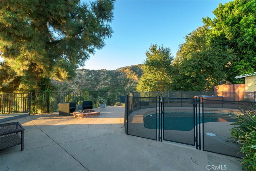 504198B1 Db48 4B8E Bfbb 35C8E0519C1F 6237 Gyral Drive, Tujunga, Ca 91042 &Lt;Span Style='BackgroundColor:transparent;Padding:0Px;'&Gt; &Lt;Small&Gt; &Lt;I&Gt; &Lt;/I&Gt; &Lt;/Small&Gt;&Lt;/Span&Gt;